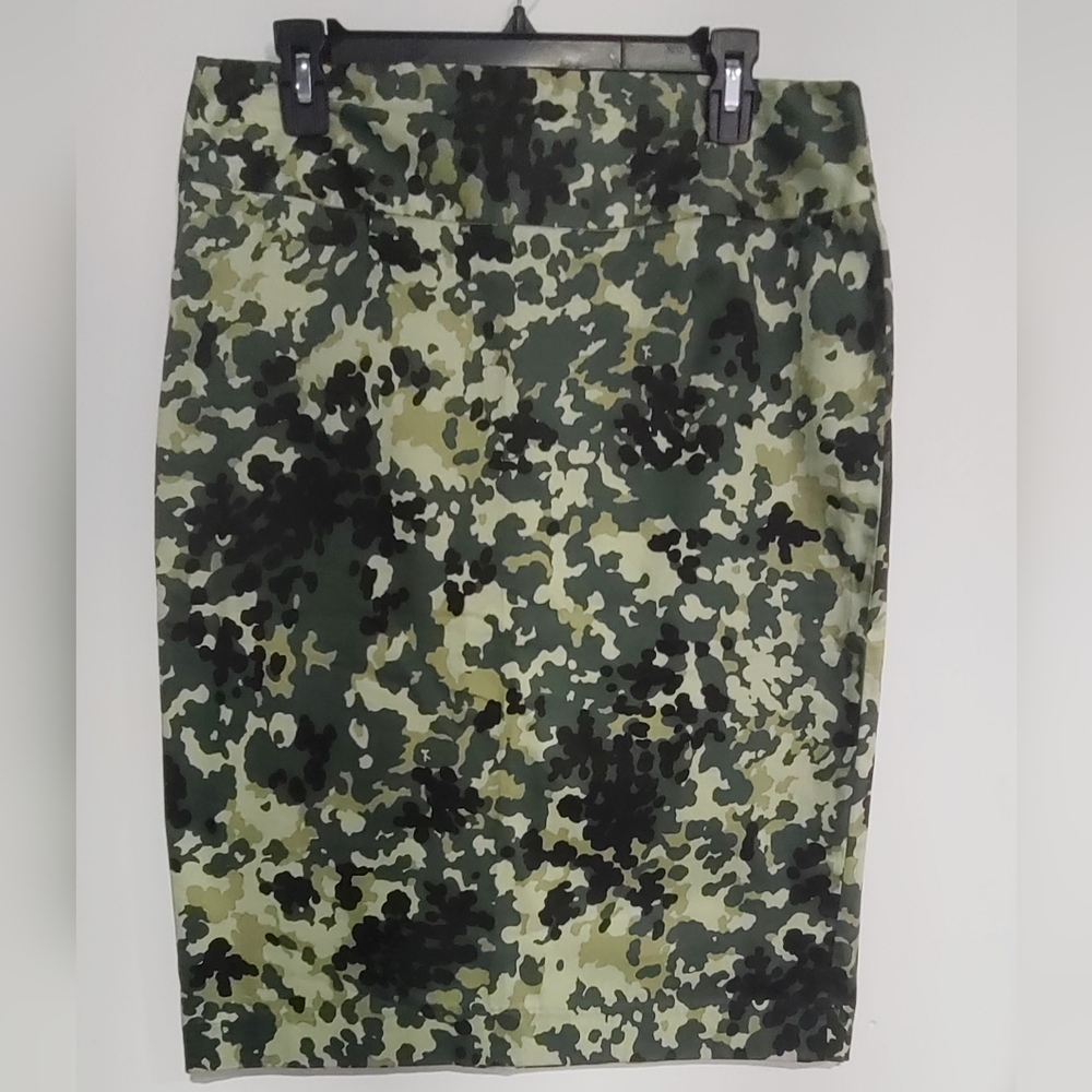 Camo pencil skirt by Grace Element